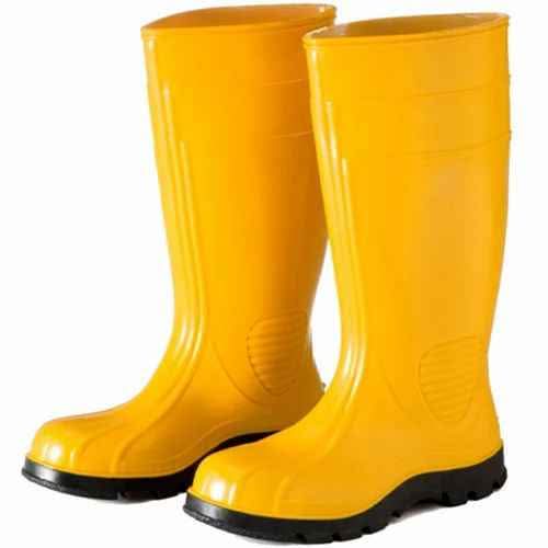 Yellow PVC safety boots